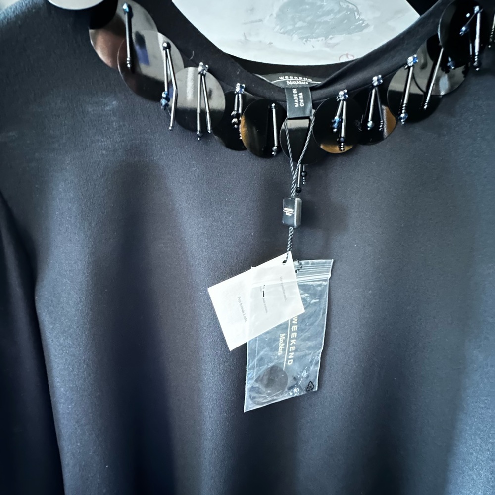 Weekend MAX MARA Silk Top - Picture 5 of 6